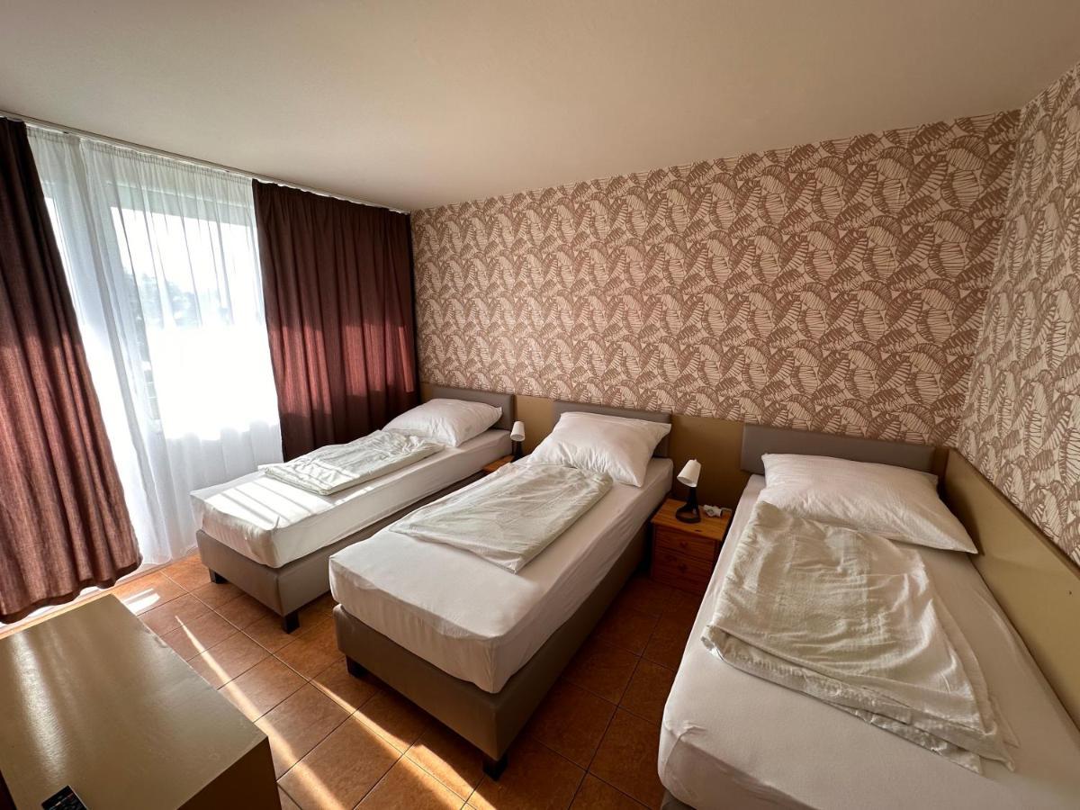 Part Hotel Siofok Ngoại thất bức ảnh