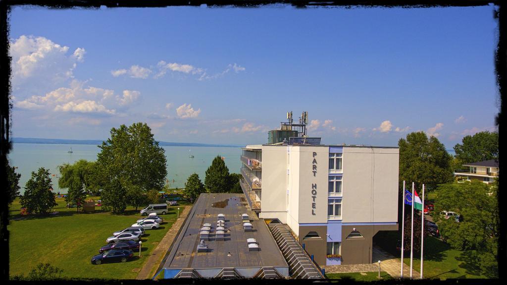 Part Hotel Siofok Ngoại thất bức ảnh
