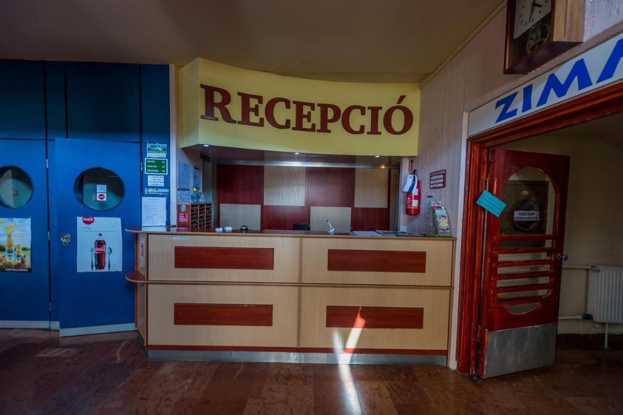 Part Hotel Siofok Ngoại thất bức ảnh